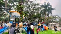 Taman Monumen Perjuangan Rakyat Jabar untuk bermain anak.