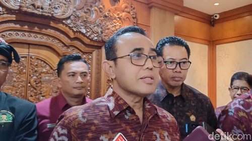I Gusti Ngurah Jaya Negara saat ditemui setelah melaksanakan rapat perihal penyerangan di kantor Satpol PP Kota Denpasar, Selasa (28/11/2023)