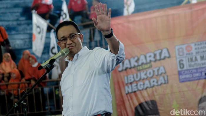 Anies Sapa Pendukung di GOR Ciracas, Singgung Sembako Mahal