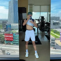 Terbaru penampilan Ayman kala memamerkan perut sixpack miliknya berhasil mencuri atensi. Rajin berolahraga, tak heran jika anak bungsu Duta itu punya tubuh atletis. Foto: Instagram/@aymanmodjo