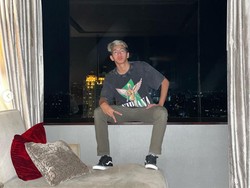 8 Potret Ayman Modjo Putra Duta Sheila On 7, Bikin Salfok Pamer Perut Sixpack