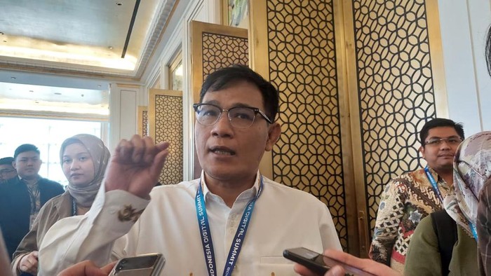 Dewan Pakar TKN Prabowo-Gibran, Budiman Sudjatmiko mengungkap, untuk membangun 10 kota menjadi kota industri teknologi, membutuhkan dana yang cukup besar.