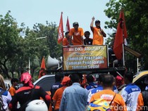 Buruh Demo Balkot DKI, Minta UMP DKI Jakarta Rp 5,6 Juta