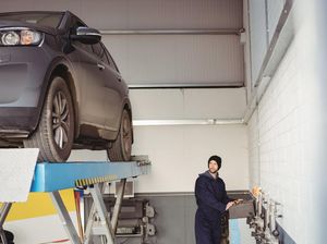 10 Car Lift Berdasarkan Jenis dan Fungsinya untuk Mobil