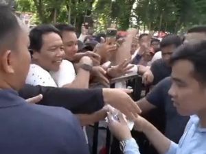 Viral Gibran Bagi-bagi Amplop Saat Jalan Sehat di Makassar, Ini Faktanya