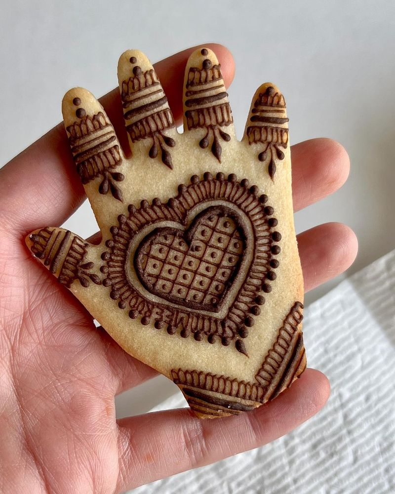 Cookies berdesain henna art