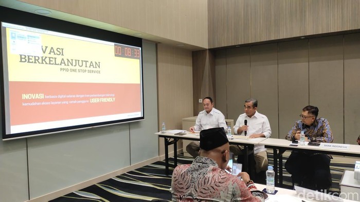 Gerindra memaparkan soal kebijakan publik dan sumber pendapatan partai dalam uji publik monitoring dan evaluasi keterbukaan informasi publik yang digelar KIP. (Tina S/detikcom)