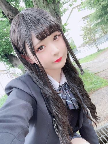 Himenii, Cosplayer Pria Jadi Gadis Remaja.