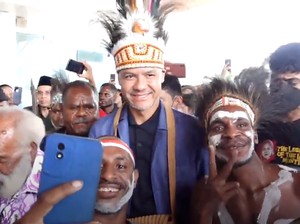 Kampanye Perdana di Merauke, Ganjar Disambut Tarian Suku Asmat