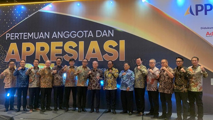 Kisah Sukses Kembangan Layanan Pembiayaan Berbuah Penghargaan APPI APPI nobatkan Lifetime Achievement untuk Direktur Astra Suparno Djasmin. Penghargaan diberikan atas kesuksesannya dalam mengembangkan layanan pembiayaan.