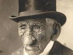 Deretan Foto Sejarah Aneh dengan Cerita Mencengangkan di Baliknya