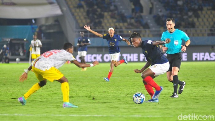 Laga semifinal Prancis U-17 vs Mali U-17 di Stadion Manahan Solo, Selasa (28/11/2023).