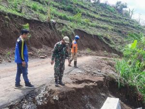Musim Hujan Tiba, Sejumlah Titik di Kawasan Situbondo Rawan Longsor