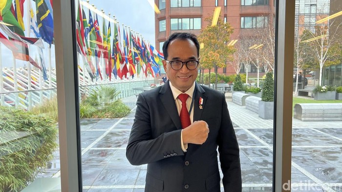 Menteri Perhubungan Budi Karya Sumadi di Markas IMO, Senin (27/11).