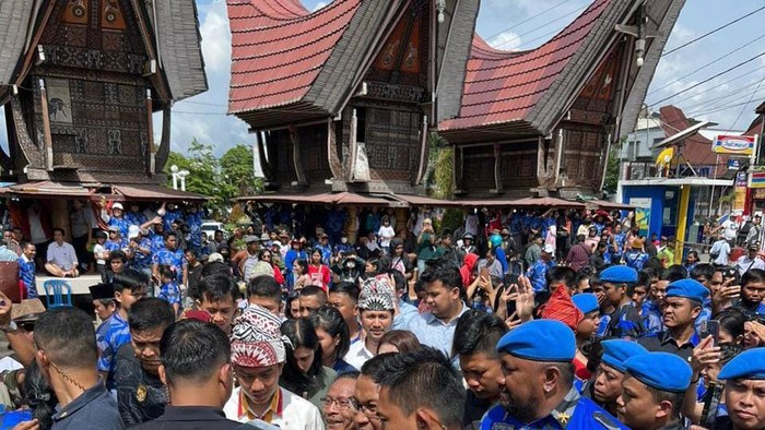 Tokoh muda Nasional Gibran Rakabuming Raka memenuhi janjinya kepada Gerakan Angkatan Muda Kristen Indonesia (GAMKI) untuk menghadiri Apel Siaga Nasional Brigade Serbaguna (Brigsena) GAMKI di Toraja Utara.