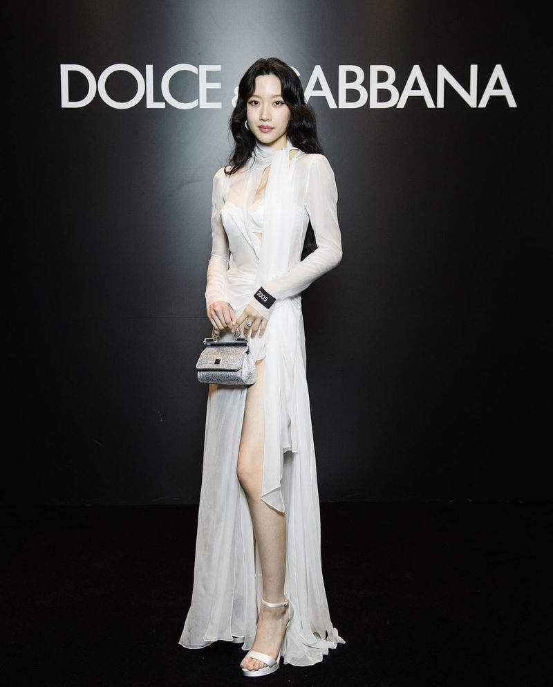 Gaya Moon Ga Young Jadi Global Ambassador Dolce&Gabbana, Susul Doyoung NCT