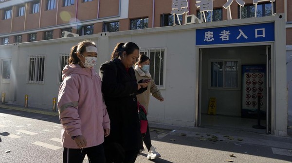 Muncul Pneumonia Misterius, WHO Minta Warga China Pakai Masker Lagi