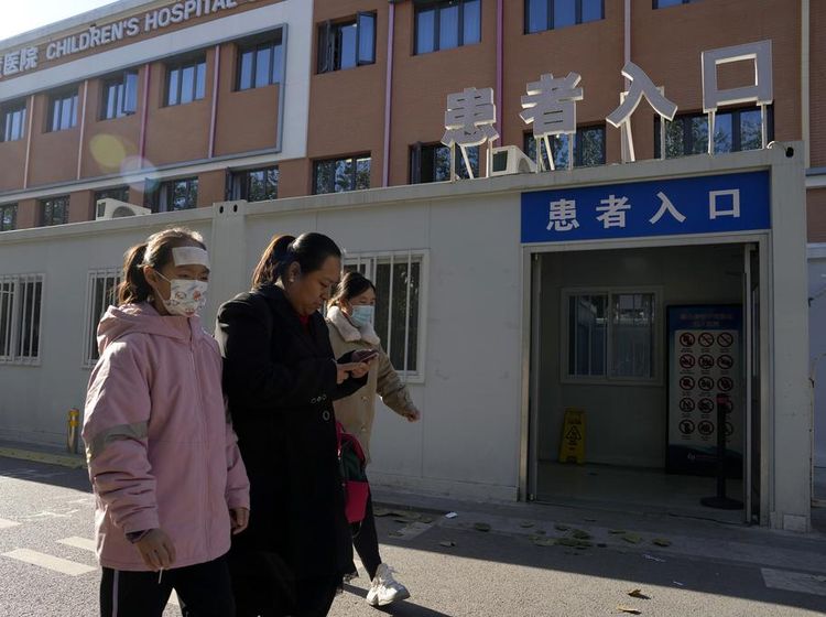 Muncul Pneumonia Misterius, WHO Minta Warga China Pakai Masker Lagi