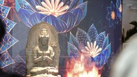 Di bagian depan Gedung A Galeri Nasional Indonesia, detikers akan menemui Arca Prajnaparamita Sang Dewi Kebijaksanaan. Dia dikelilingi oleh 4 Arca Singaasari mulai dari Ganesha, Durga, Mahakala/Mbakala, dan Nandiswara. Foto: Courtesy of Badan Layanan Umum Museum dan Cagar Budaya (BLU MCB)