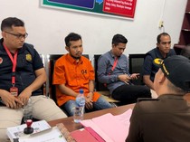 Penampakan TikToker Abu Laot Diserahkan ke Jaksa Usai Berkas Lengkap