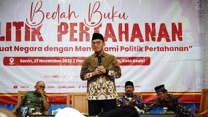 Pondok Pesantren Wali Barokah, Kota Kediri, Jatim, menggelar bedah buku 
