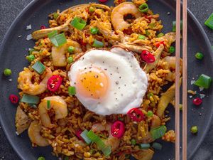 3 Resep Nasi Goreng Ayam Berbumbu Mantap Buat Sarapan Akhir Pekan