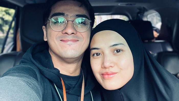 Ricky Harun dan Herfiza Novianti