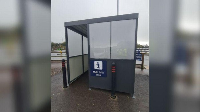 Ruang ibadah multiagama di Bandara Bristol