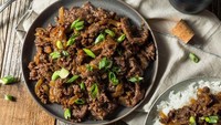 Penuh dengan makanan enak dan kekinian. Cita rasa bulgogi dari Korea Selatan dipilih banyak turis sebagai salah satu makanan terenak di Asia nih. Foto: Ilustrasi Getty Images/iStockphoto