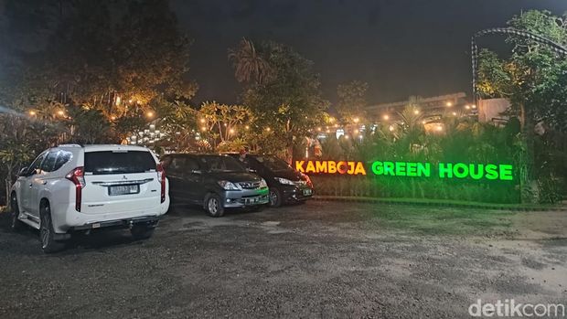 Asep Saeppudin Mayah Bisnis Kamboja Fosil