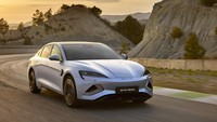 BYD Seal jadi satu-satunya merek asal China yang masuk daftar Japan Car of The Year 2024. Foto: BYD