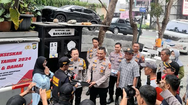 Warga Cilandak Jaksel Terapkan Portal One Gate Cegah Maling