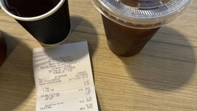 Beli Dua Gelas Es Teh di Restoran, Pengunjung Ini Kaget Harganya Rp 144 Ribu!