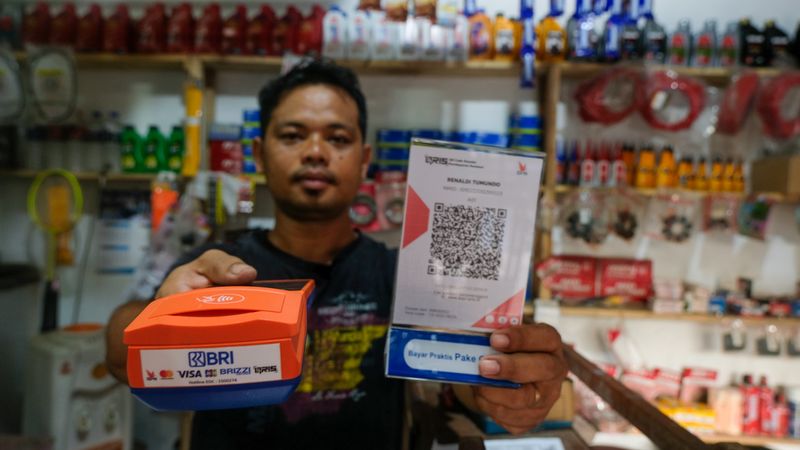 Jadi Agen UMi, Pria Ini Senang Bisa Bantu Usaha Kecil Warga Desa Palaes