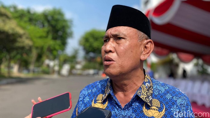 Kepala Dispendik Yusuf Masruh