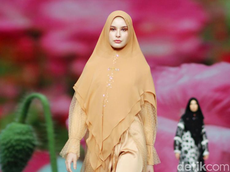10 Koleksi Terbaru Si.Se.Sa, Baju Muslim Syari untuk Liburan ke Pantai