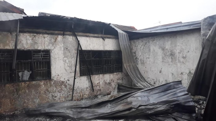 MAN 1 Makassar terbakar.