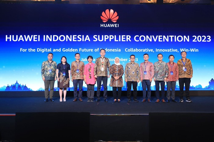Menaker Puji Kontribusi Huawei Serap 2.000 Pekerja Indonesia