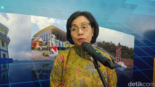 Menteri PUPR, Basuki Hadimuljono dan Menteri Keuangan, Sri Mulyani dalam agenda serah terima BMN di Kementerian PUPR.