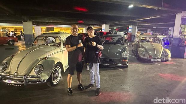 Mobil klasik harga selangit koleksi anggota Komunitas Soerabaia 90's.