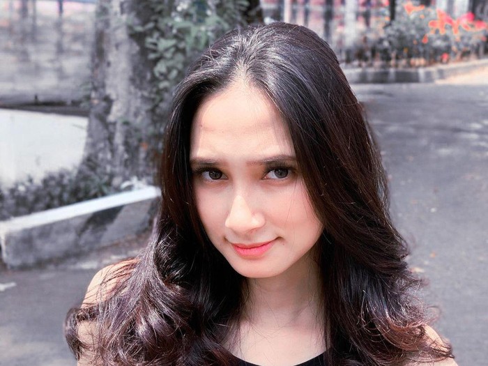 nadira sungkar