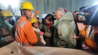 41 pekerja itu terjebak selama 17 hari. Kabar baik ini berdasarkan pernyataan di Pemerintah Uttarakhand. 