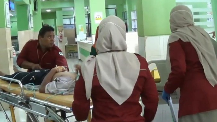Pelajar SMP di Ngawi dilarikan ke RS usai ditendang temannya