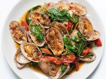Resep Tumis Kerang Bumbu Cabe dan Kemangi yang Pedas Sedap Rasanya