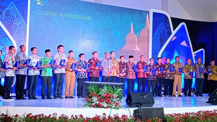 Selamat! Pemkab Kebumen Raih Penghargaan Kematangan UKPBJ Proaktif