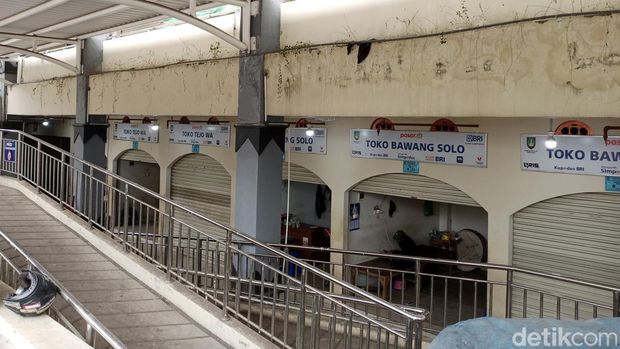 Suasana Pasar Legi Solo, Selasa (28/11/2023).