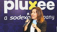 Klien dapat memberikan personalisasi dengan menambahkan logo perusahaan sebagai sarana untuk meningkatkan brand awareness dari produk mereka atau memilih denominasi voucher yang sesuai dengan kebutuhan.