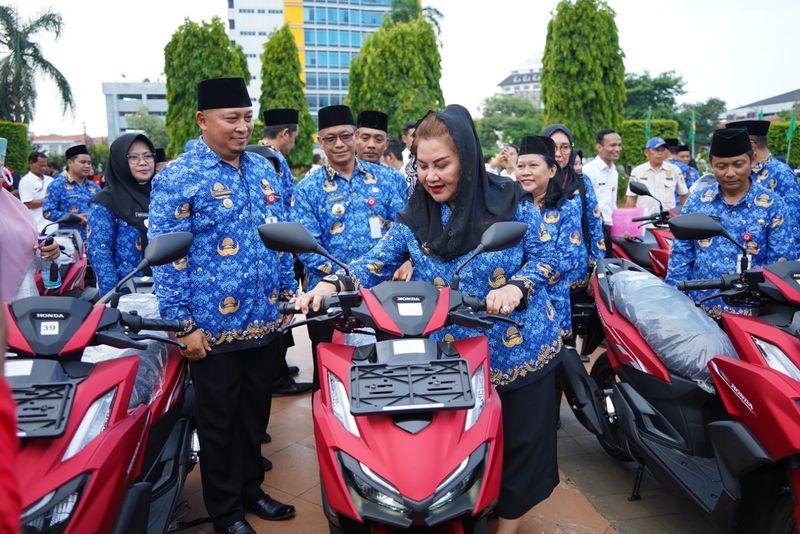 177 Lurah di Kota Semarang Dapat Inventaris Motor Baru dari Pemkot Semarang, Kamis (30/11/2023).