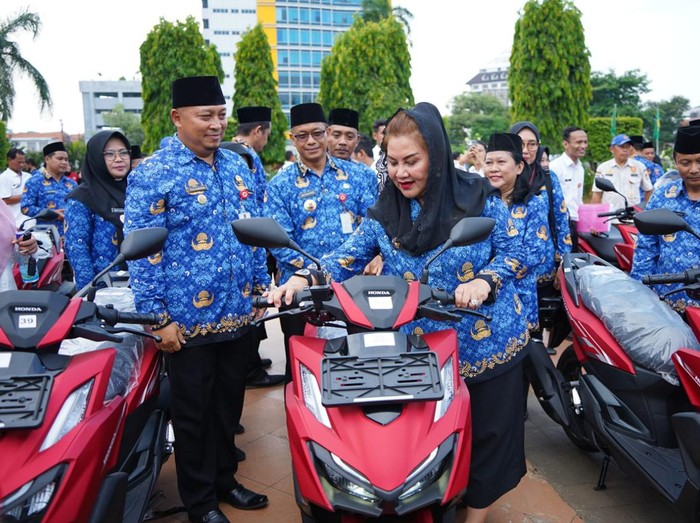 177 Lurah di Kota Semarang Dapat Inventaris Motor Baru dari Pemkot Semarang, Kamis (30/11/2023).