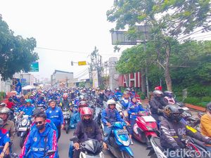 Long March Buruh ke Gedung Sate, Jalur Cimahi-Bandung Padat!